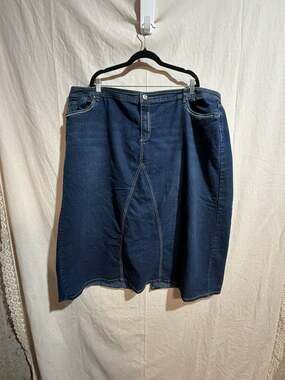 Cato Woman Plus Size Denim Maxi Skirt with Embellished Flap Pockets Size 26W